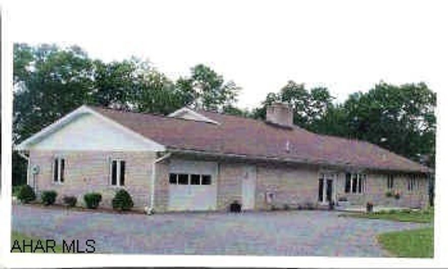 Solid Brick Rancher on 7+ acres, Double brick fireplace, Beautiful Cherry Kitchen, 1st Floor and Basement Garage - Main Floor Garage has garage doors at both ends - Full basement and Garage, Hot Tub, Fabulous View! Solid Brick Rancher on 7+ acres, Double brick fireplace, Beautiful Cherry Kitchen, 1st Floor and Basement Garage - Main Floor Garage has garage doors at both ends - Full basement and Garage, Hot Tub, Fabulous View!