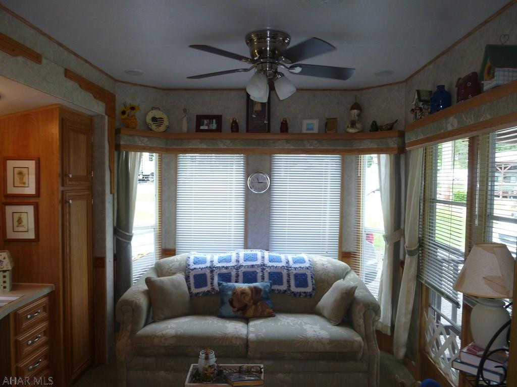 Glendale Yearound - Residential