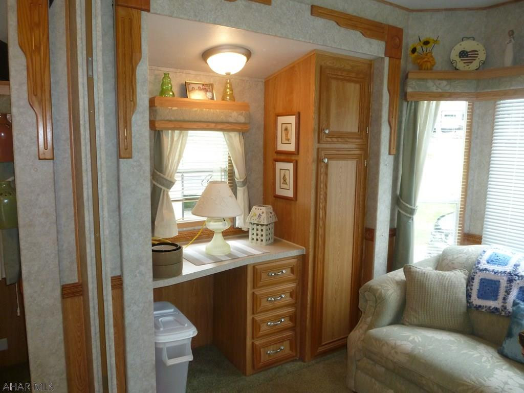 Glendale Yearound - Residential