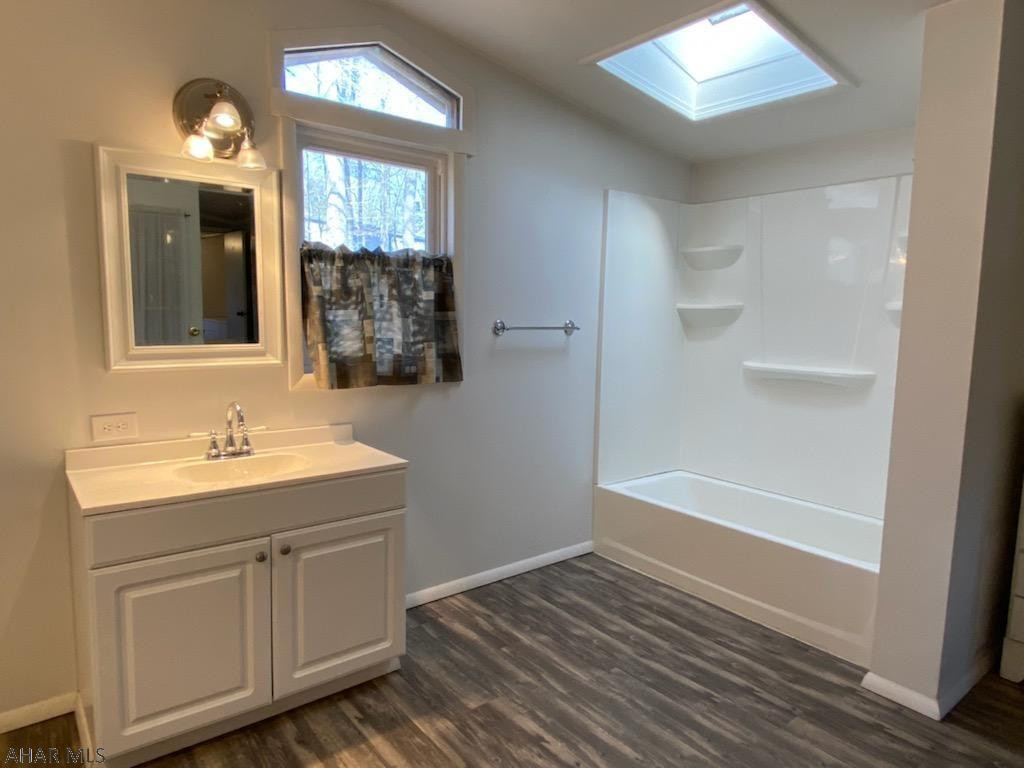 Glendale Yearound - Residential