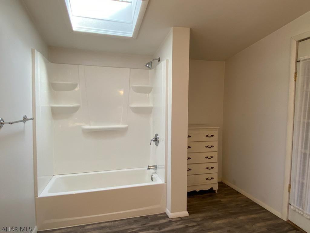 Glendale Yearound - Residential