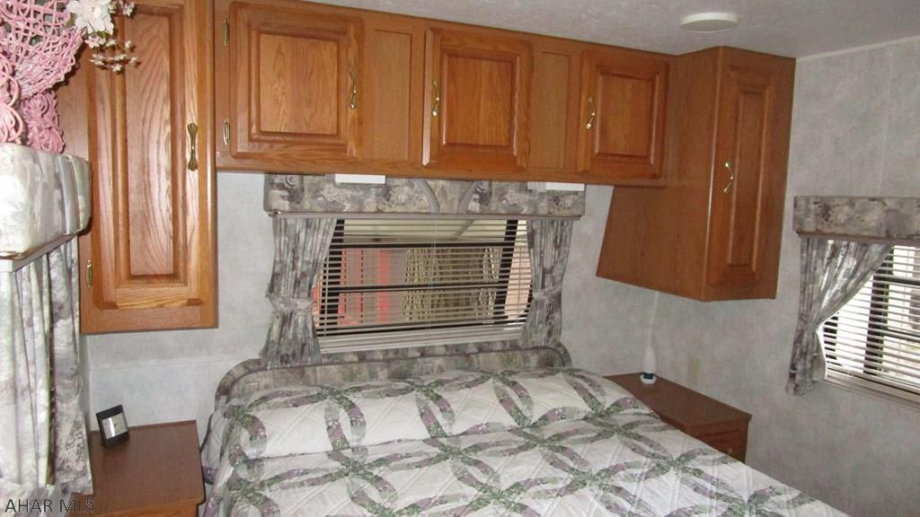 Glendale Yearound - Residential