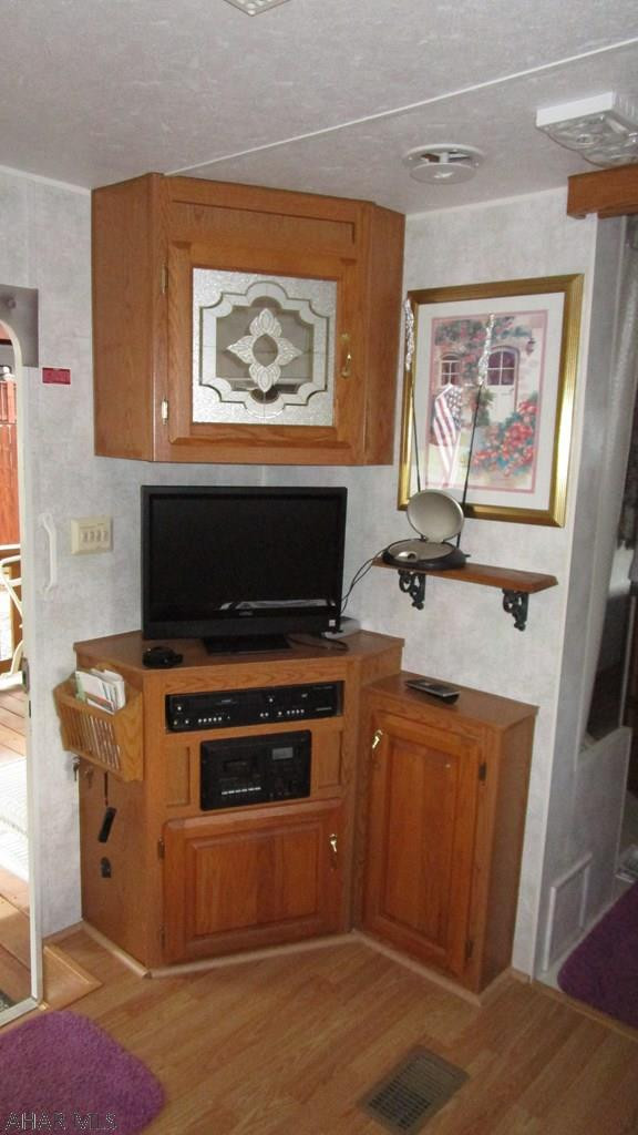 Glendale Yearound - Residential