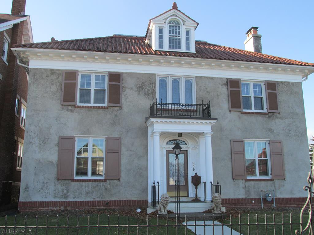 Hollidaysburg - Residential