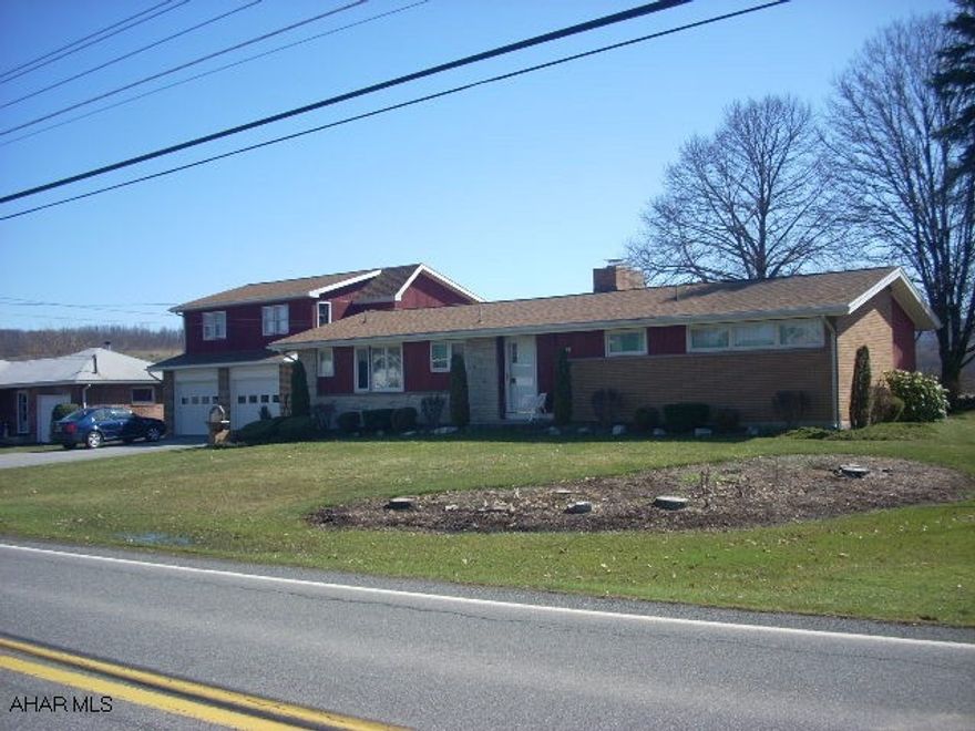 Attractive Ranch home on 1/2 acre lot. Many upgrades, possible to finish basement. Possible room above garage.