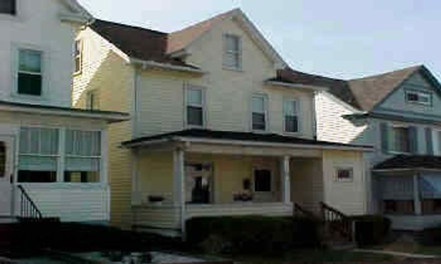 Very nice sided home in Juniata.  Three bedrooms, rear deck, newer roof.  Off Street parking.  All apliances included.  Motivated sellers may help with closing costs. Well-maintained home- nice area.  Off Street Parking fenced lot. Nice rear deck.  All appliances stay.  Motivated Sellers!