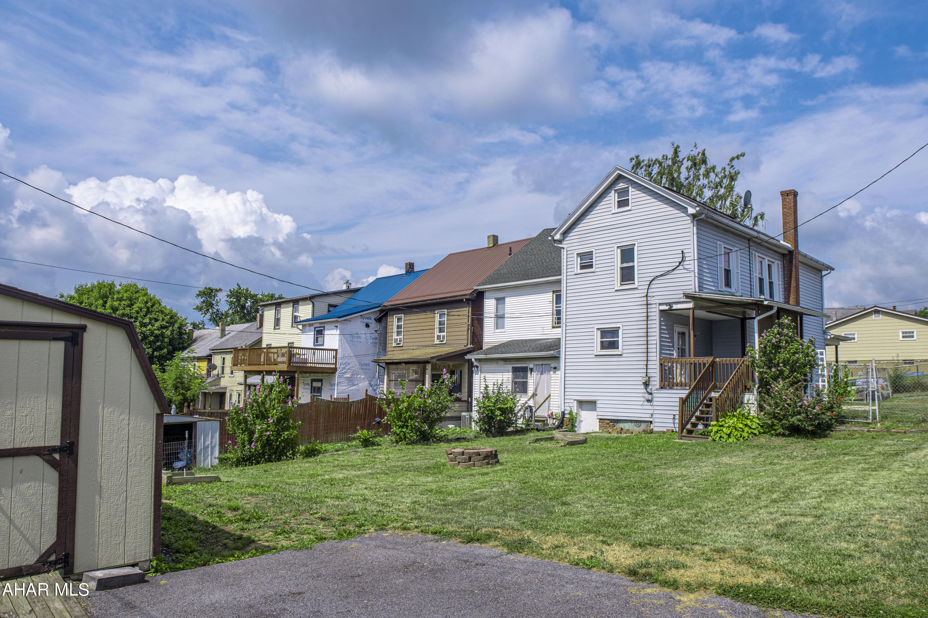 Juniata - Residential