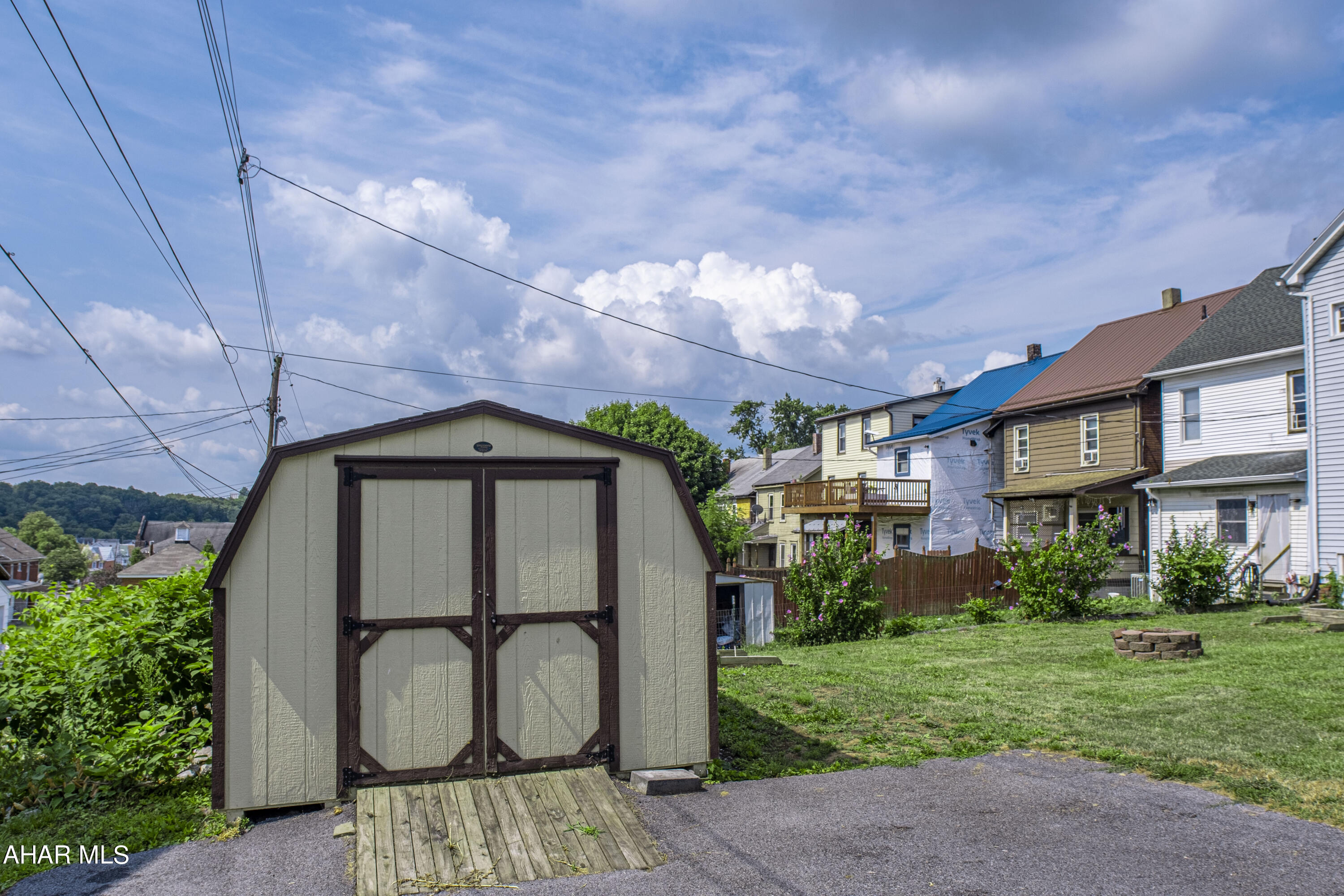 Juniata - Residential