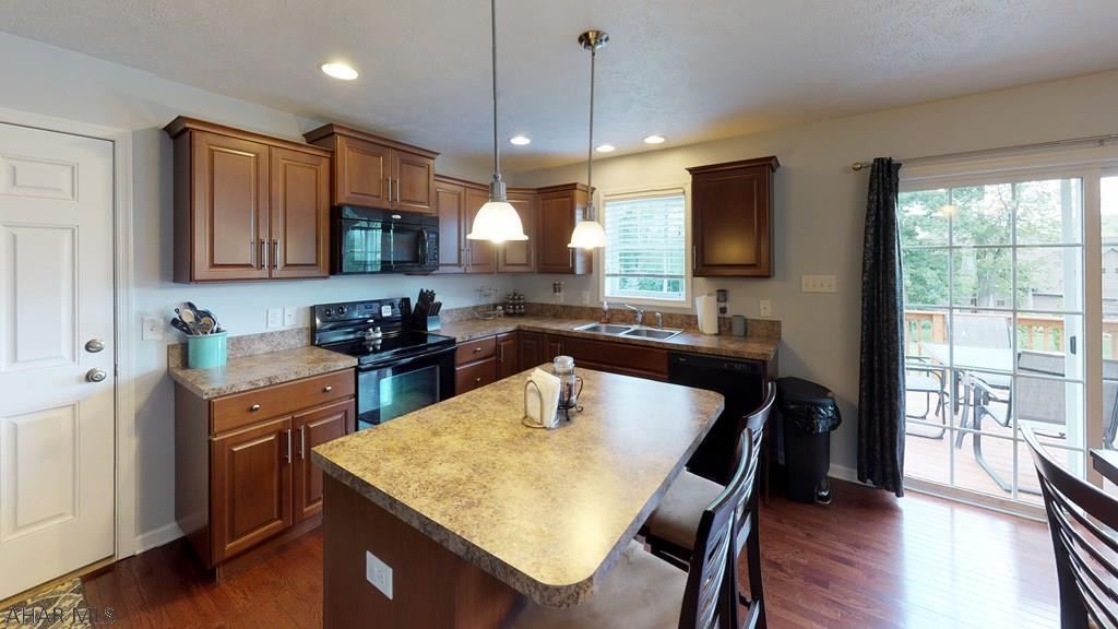 Rolling Hills - Residential