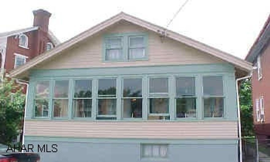 Nice 1 story. Original woodwork, newer furnace, hot water tank newer. Updated electric.