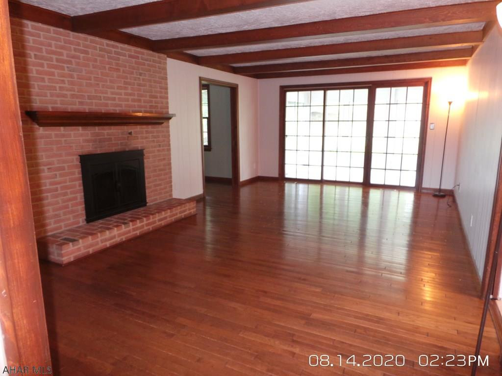 Hickory Hills - Residential