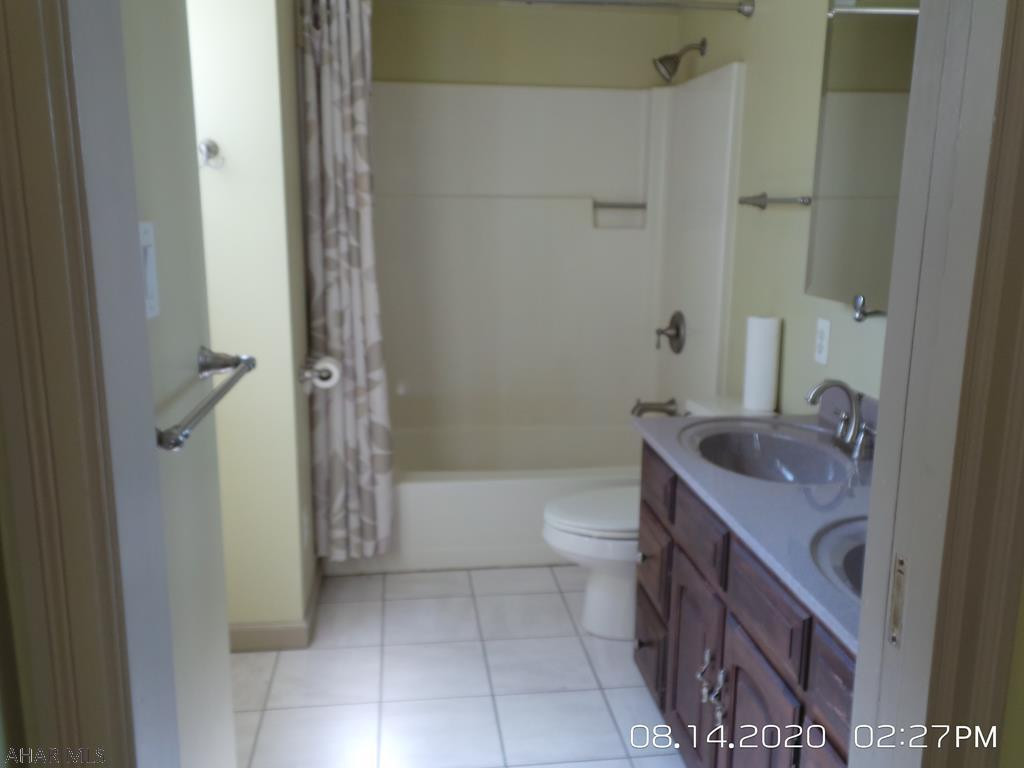 Hickory Hills - Residential