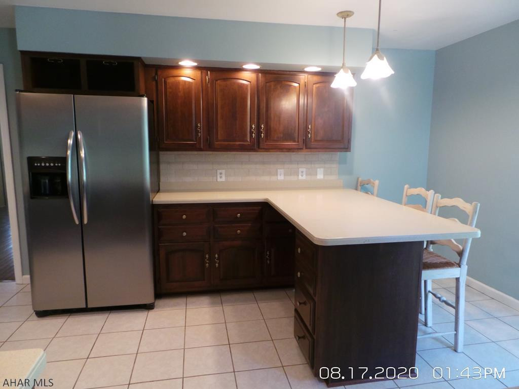 Hickory Hills - Residential