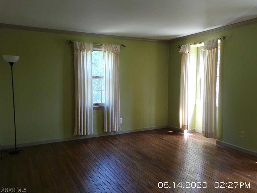 Hickory Hills - Residential