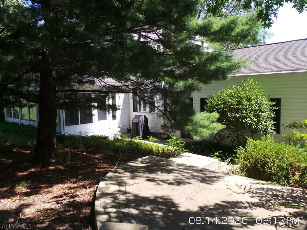 Hickory Hills - Residential