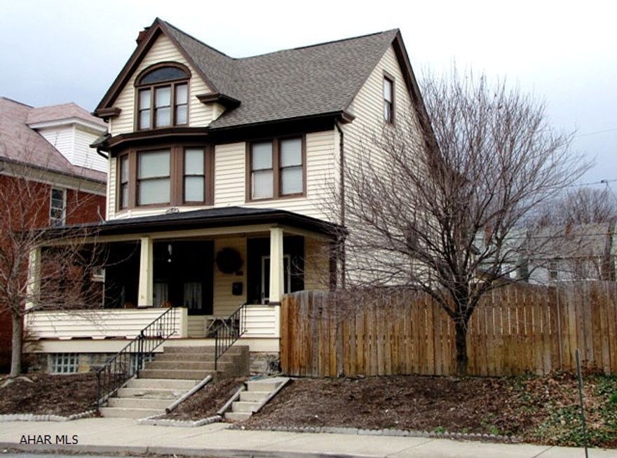 Gorgeous and Charming Features throughout Character and Charm!  Built-in book cases, glass stain window.  Hardwood floors, country kitchen, todays colors, with yesterdays archetectural details.  A Must See!
