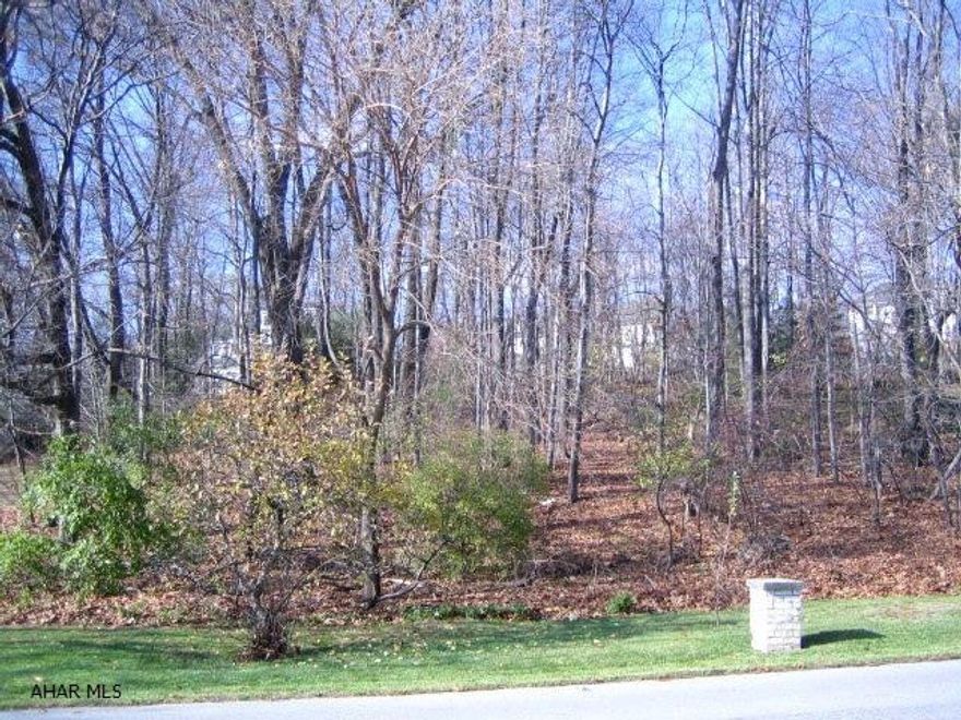 Building lot in premier Altoona neighborhood. All public utilities, gas & electric available. Buyer to pay all tap & utility connection fees.