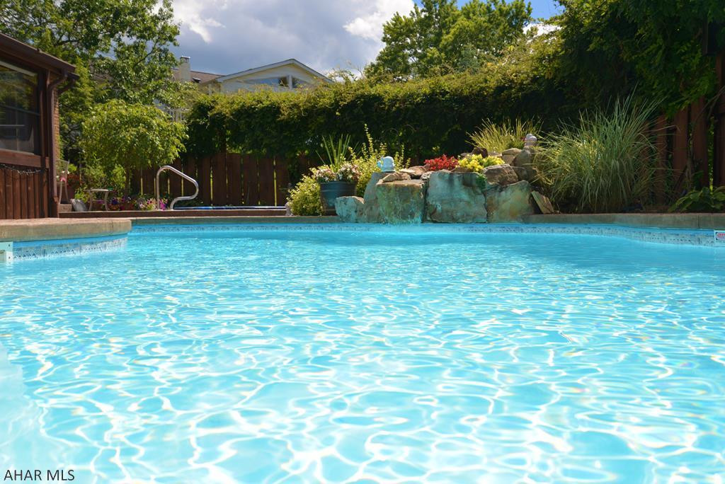 Holliday Heights - Residential