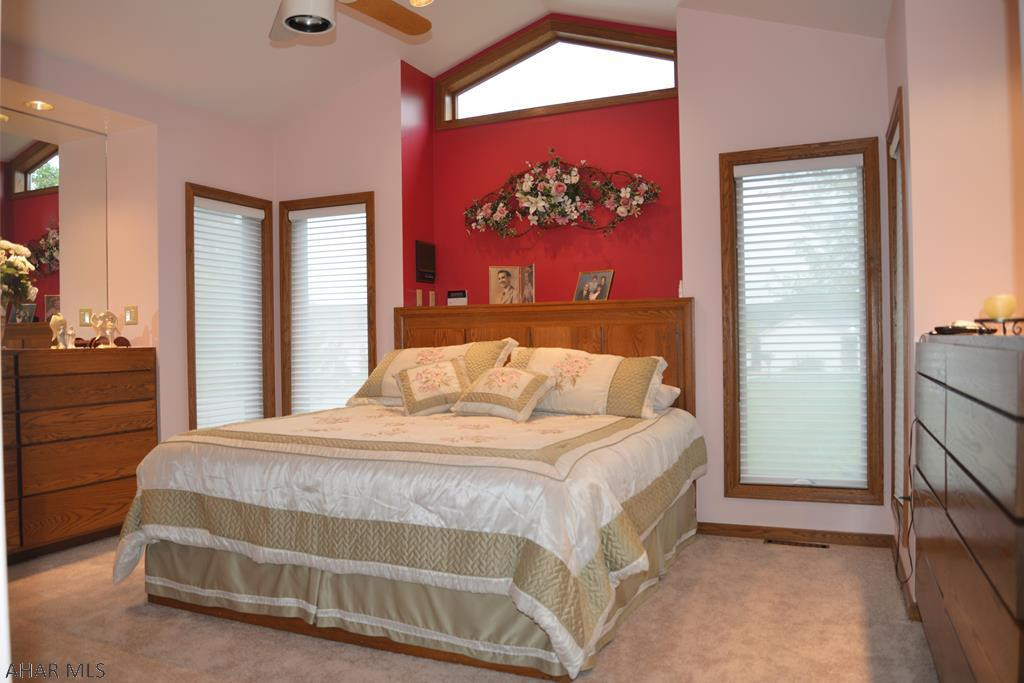 Holliday Heights - Residential