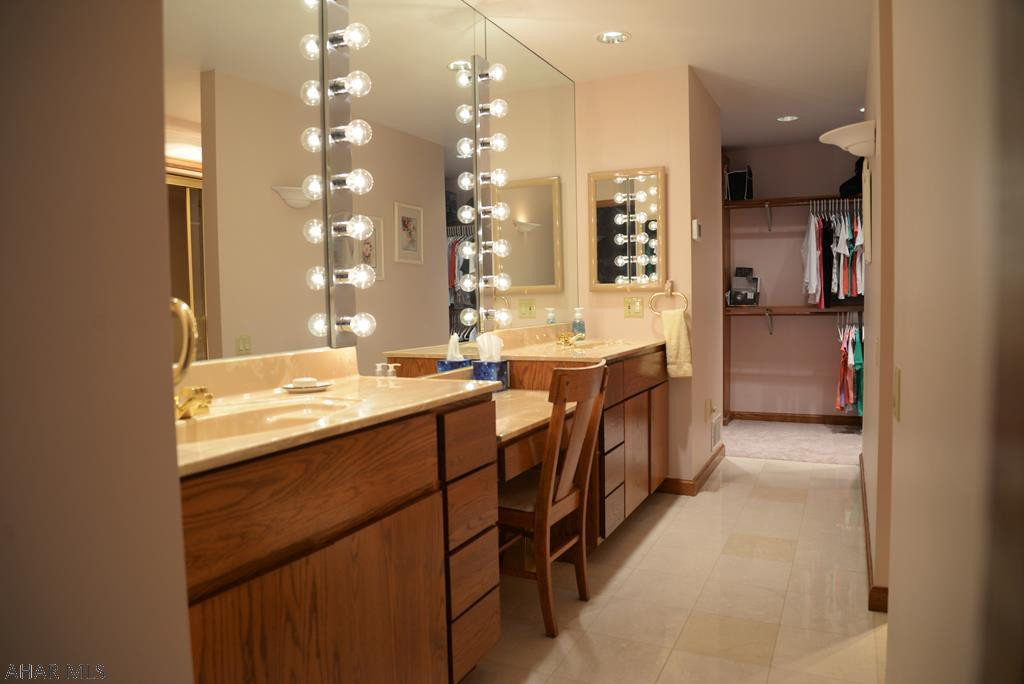 Holliday Heights - Residential