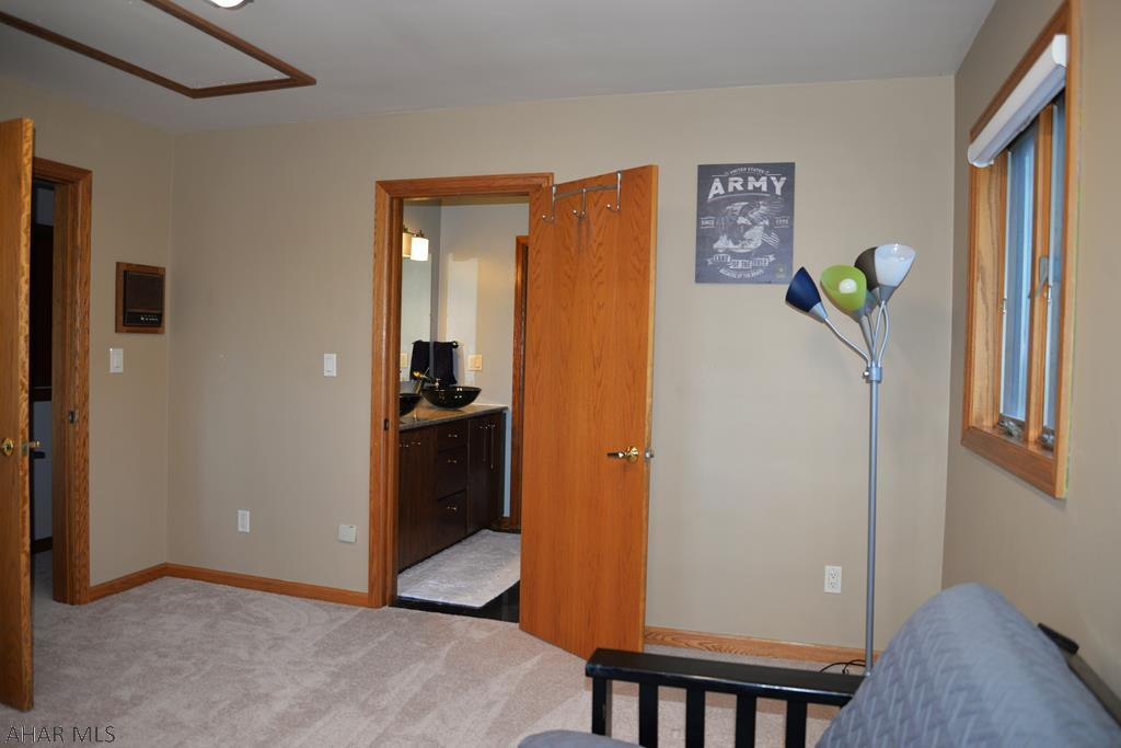 Holliday Heights - Residential