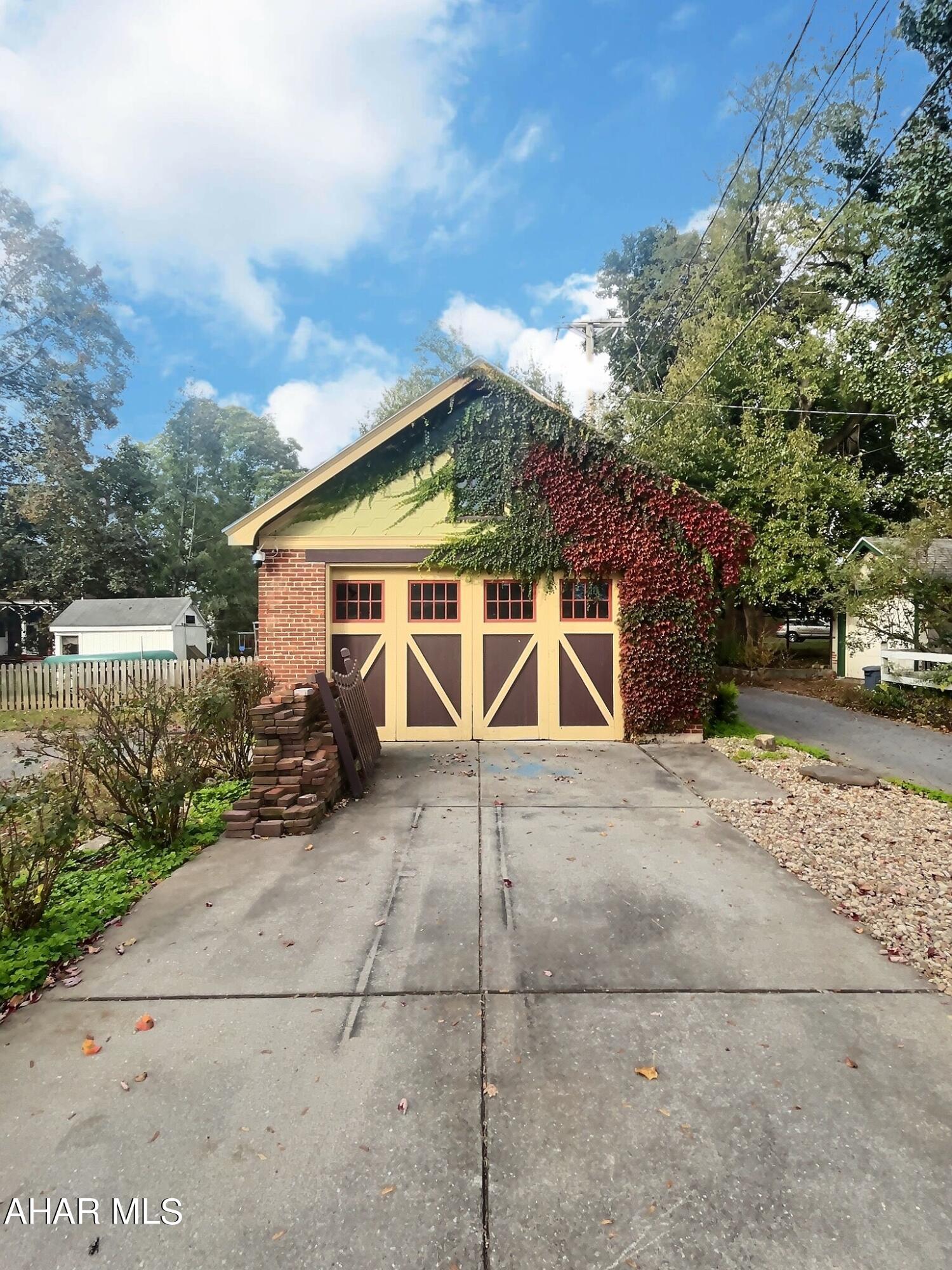 Hollidaysburg - Residential