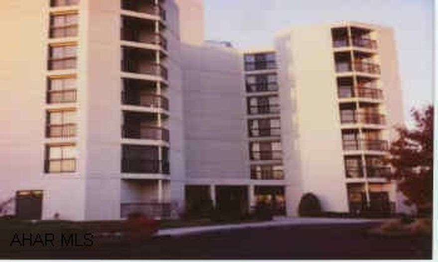 2 BEDROOM 2 BATH LUXURY CONDO IN SECURE SETTING.  CONDO ASSOCIATION FEE IS $225 PER MONTH INCLUDES: WATER/SEWER, TRASH REMOVAL, INSURANCE AND MAINTENANCE OF COMMON AREAS SUCH AS SOCIAL ROOM, GARAGE, HALLS ETC. 2 BEDROOM 2 BATH LUXURY CONDO IN SECURE SETTING. CONDO ASSOCIATION FEE IS $225 PER MONTH INCLUDES: WATER/SEWER, TRASH REMOVAL, INSURANCE AND MAINTENANCE OF COMMON AREAS SUCH AS SOCIAL ROOM, GARAGE, HALLS ETC.