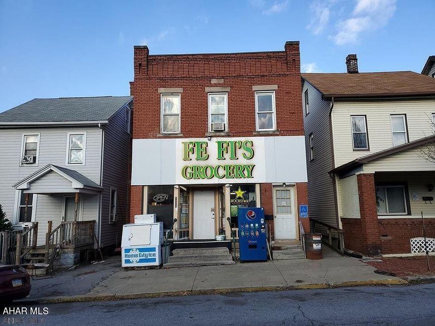 Are you looking for an opportunity? Look no further! This property has a 2nd floor,  2 bedroom apartment at $600.00 per month and the 1st floor comes with a store front to make your dreams come true!