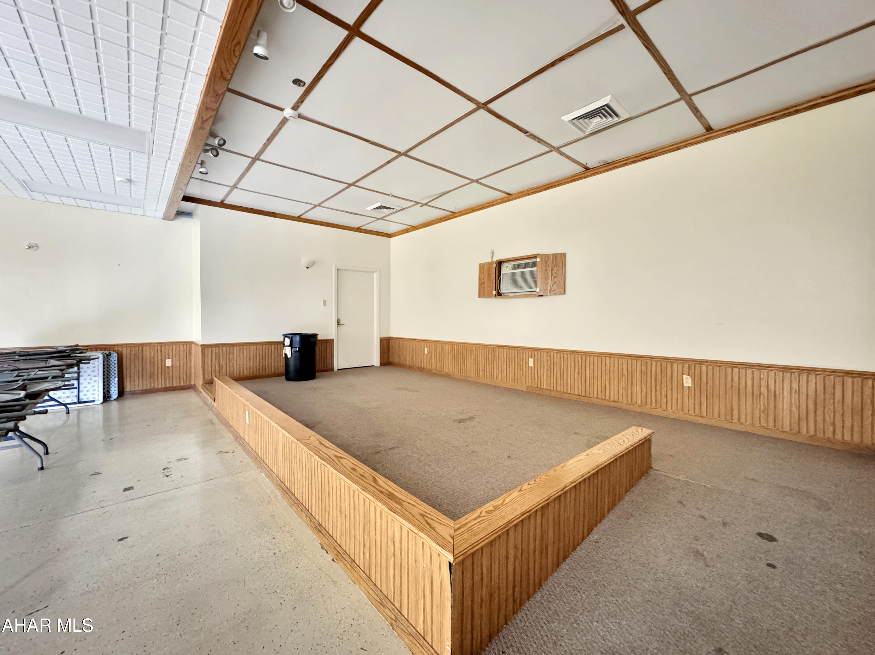 None - Commercial Lease