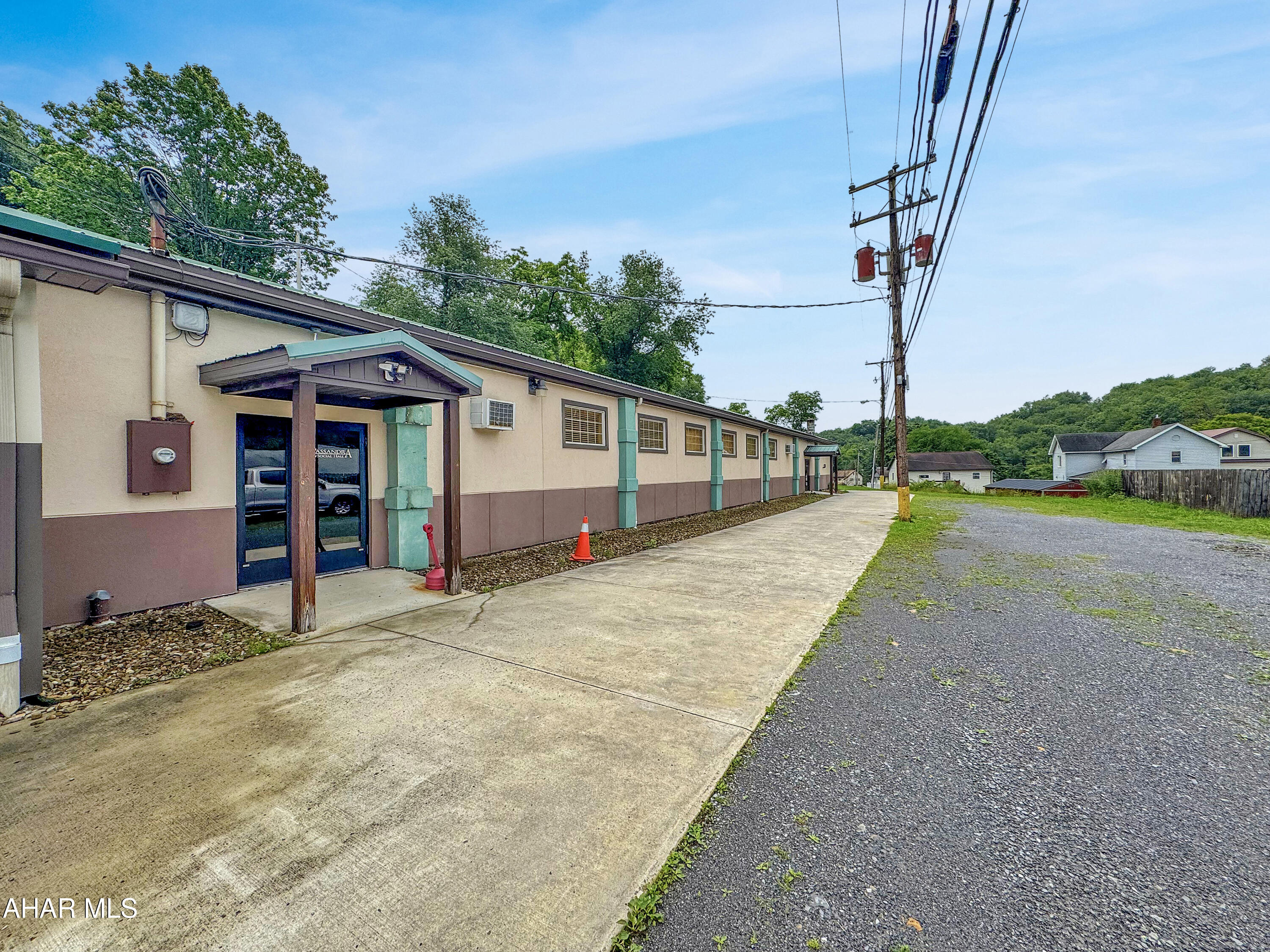 None - Commercial Lease