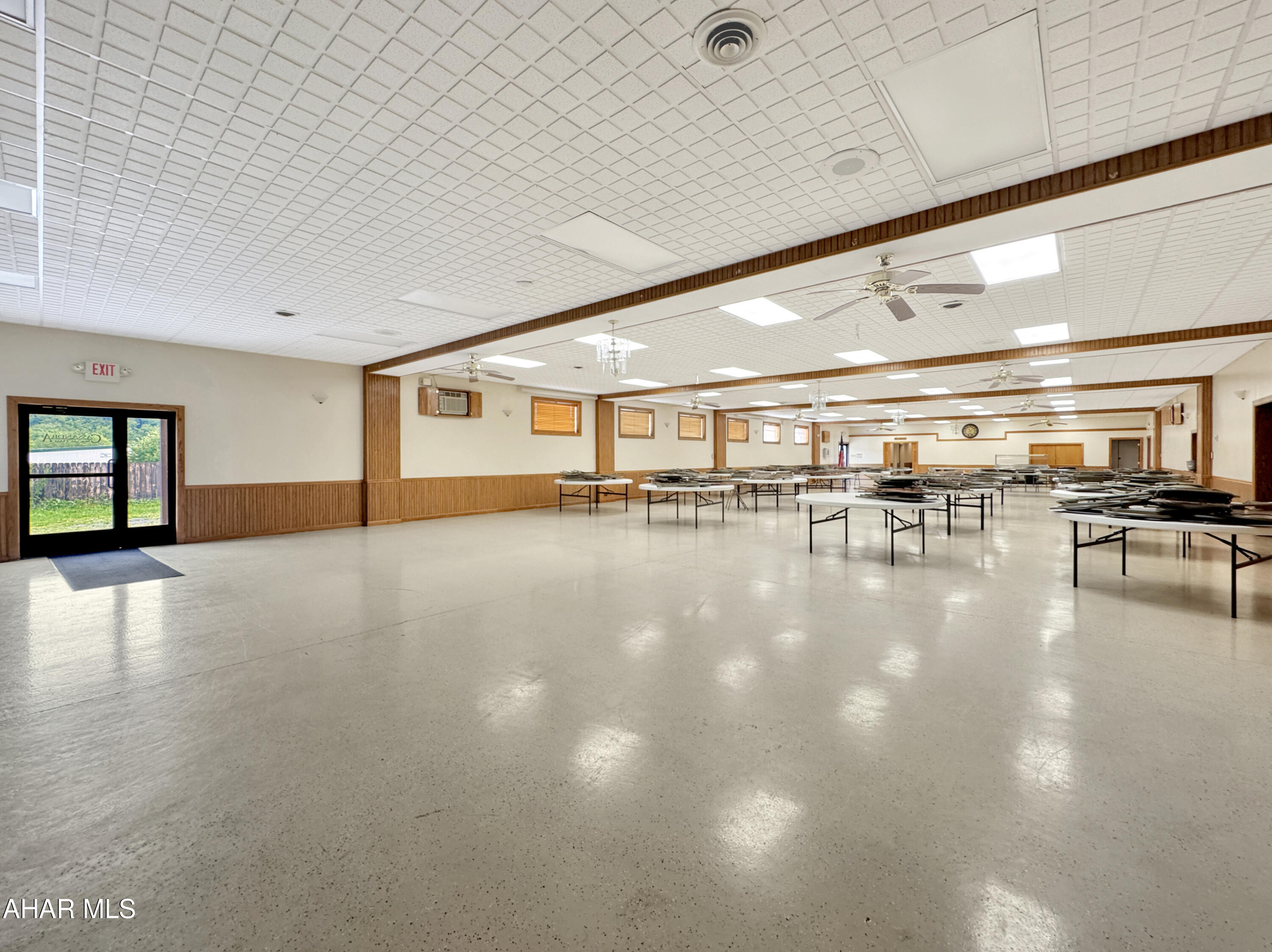 None - Commercial Lease