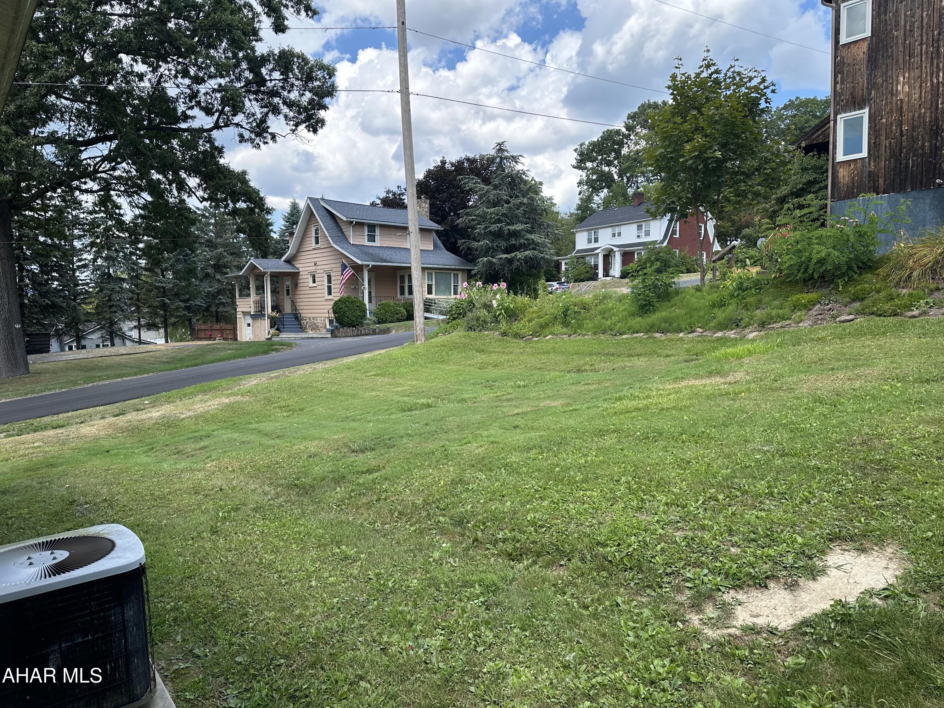 Lakemont - Residential