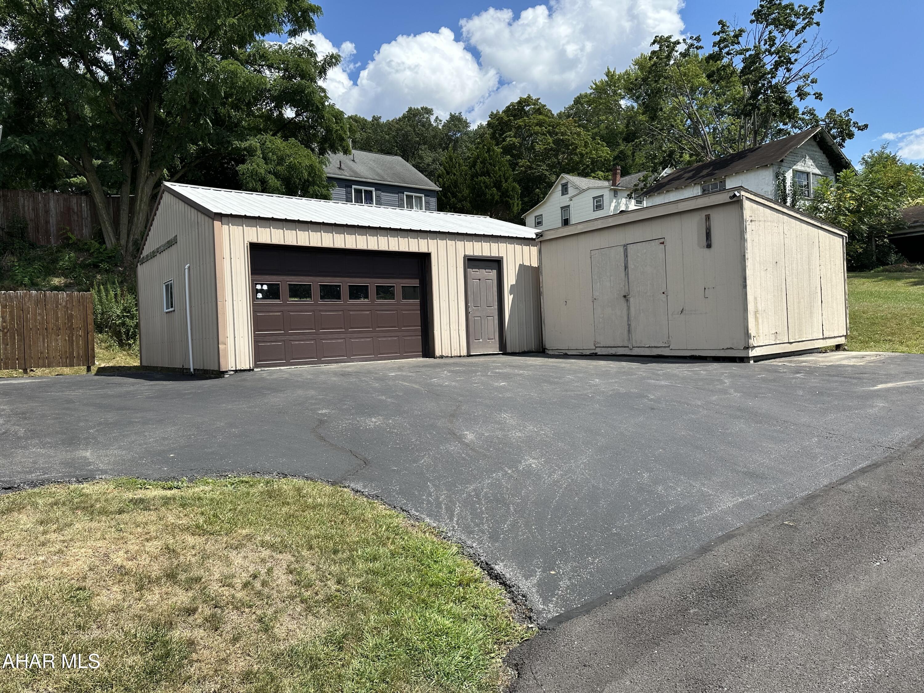 Lakemont - Residential