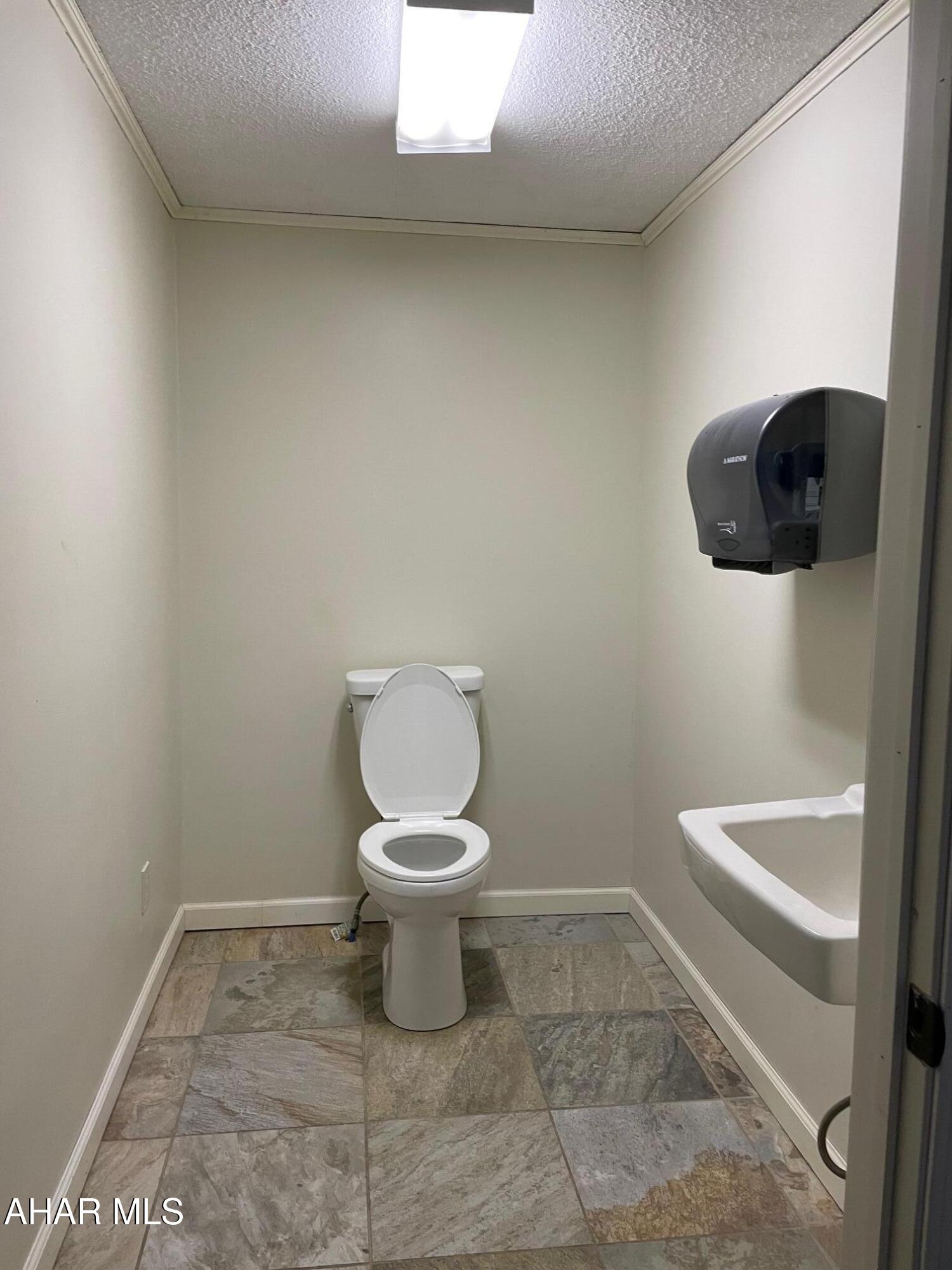 None - Commercial Lease