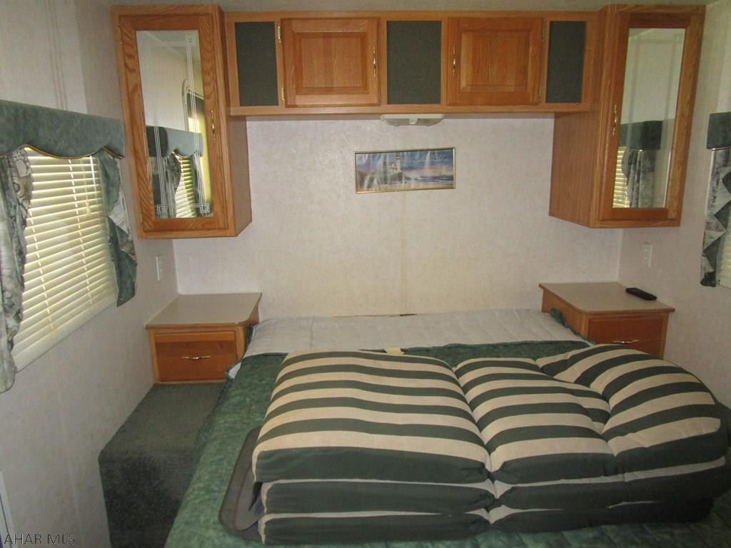 Glendale Yearound - Residential