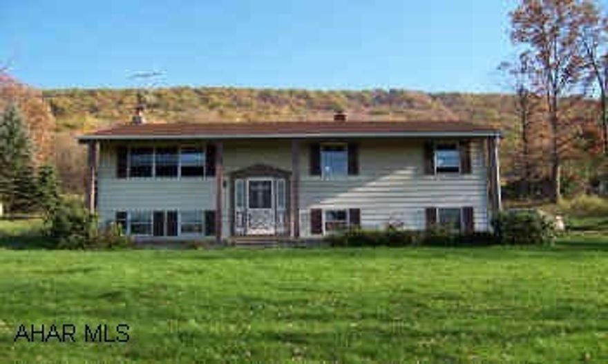 sold as is. see listing agent for addendum.