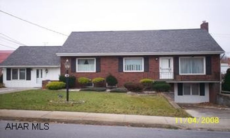 "New Listing" - Brick Cape Cod - 2 Stall Detached Garage W / Power - Kitchen - Dining Room - Bonus Room - Living Room - 2 Bedrooms - On 80x150 Lot - Large Power Equipped Shed - Cedar Lined Closets - Finished Basement - Full Bath On 1st Level "New Listing" - Brick Cape Cod - 2 Stall Detached Garage W / Power - Kitchen - Dining Room - Bonus Room - Living Room - 2 Bedrooms - On 80x150 Lot - Large Power Equipped Shed - Ceder Lined Closets - Finished Basement - Full Bath On 1st Level - 2 Fireplaces - Very Clean - Just Move  In - Call Dan