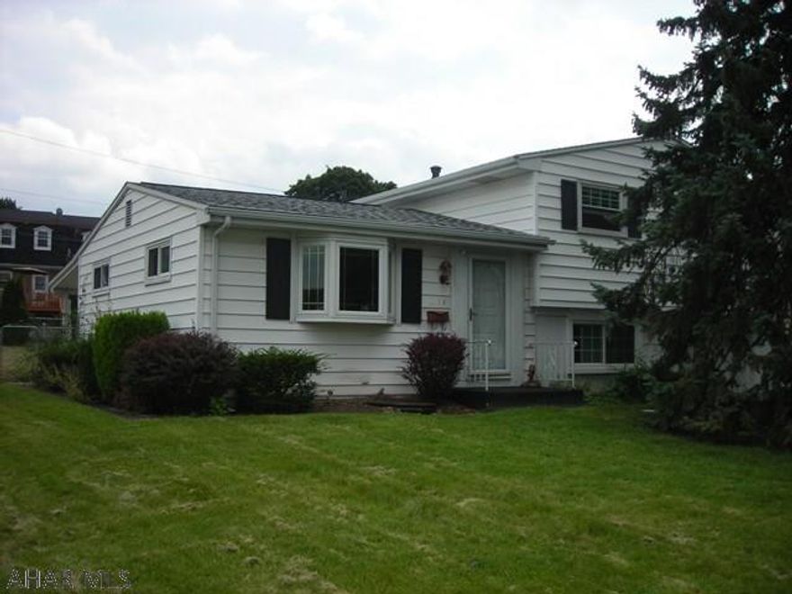 Nice multi 3 level, hardwood floors throughout, newer windows and roof, appliances. Little TLC makes this a great home. Seller will not make any repairs.