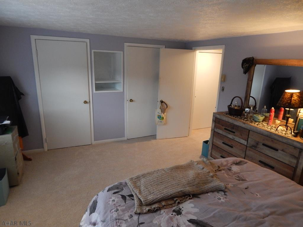 Maple Hollow - Residential