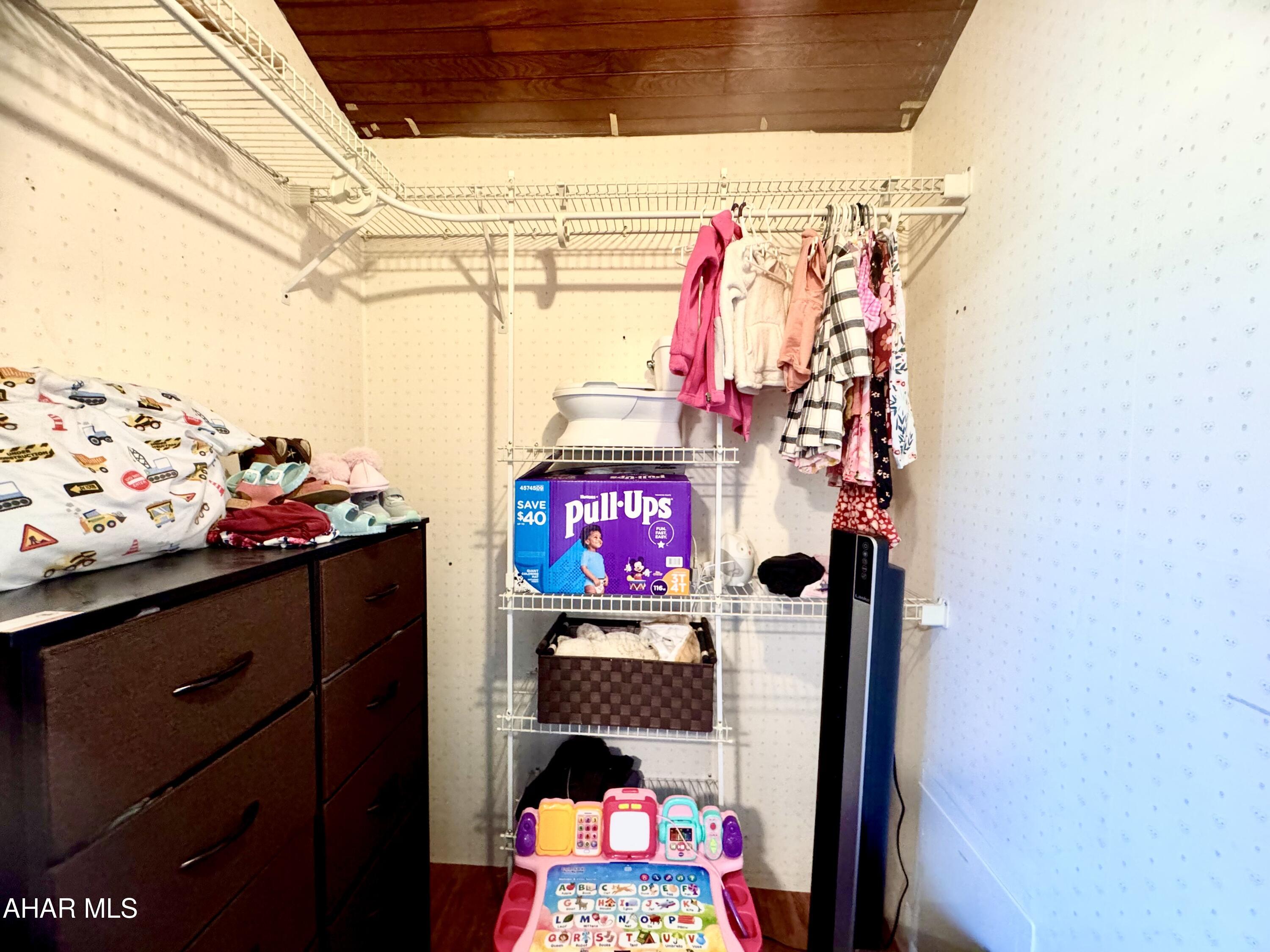 Llyswen - Residential