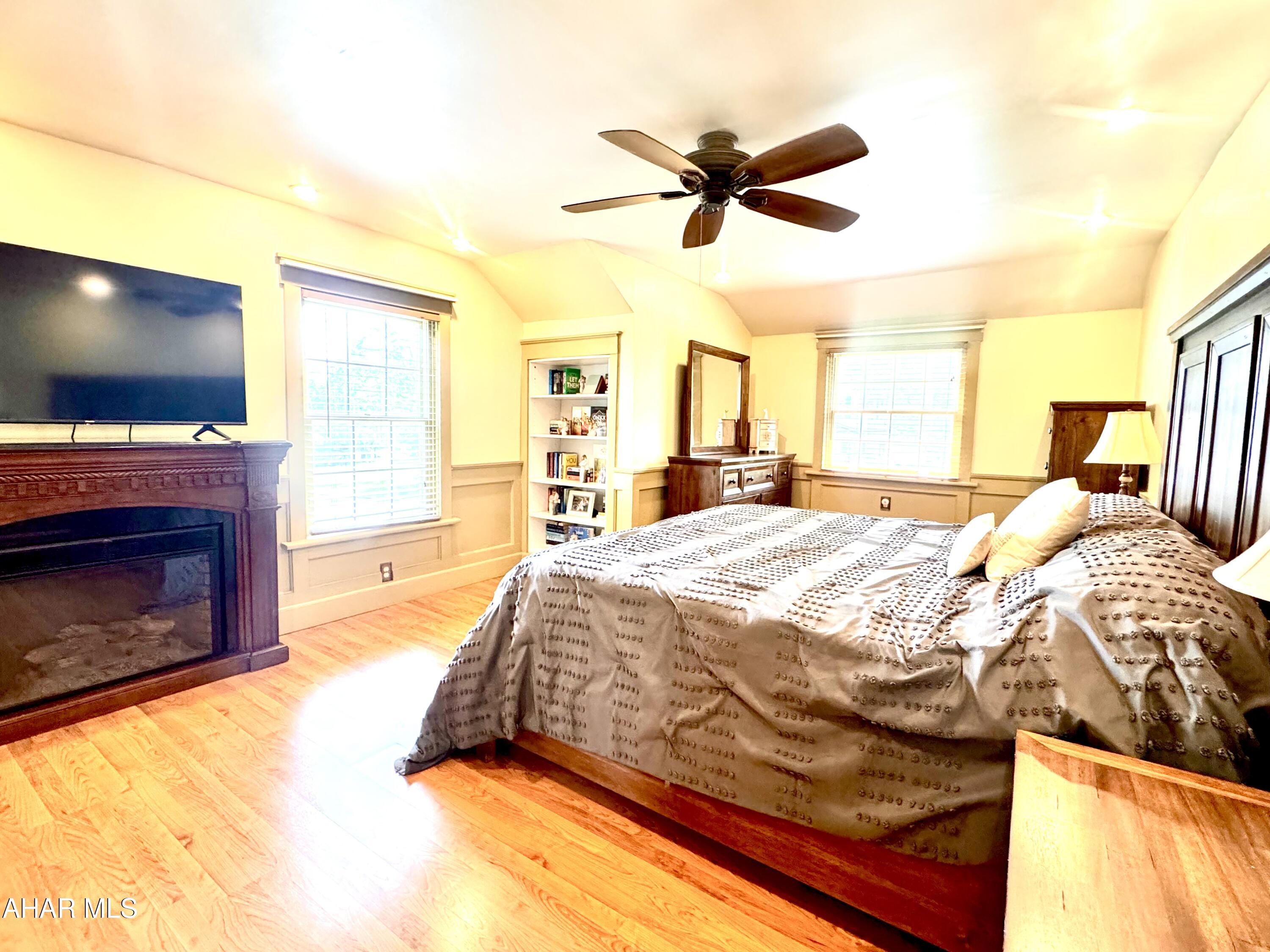 Llyswen - Residential