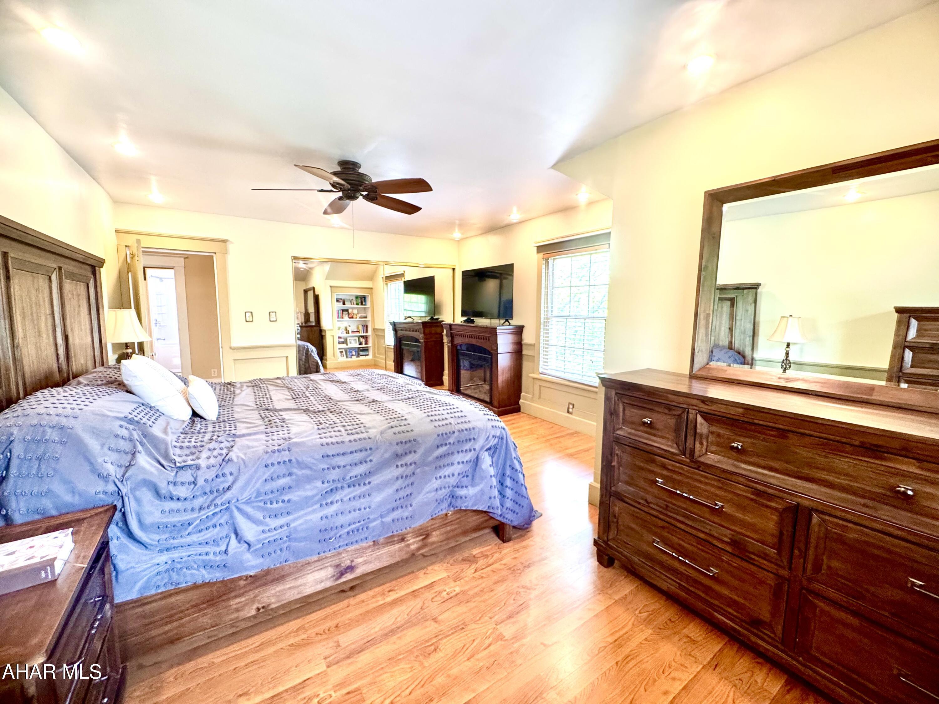 Llyswen - Residential