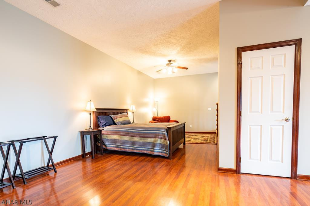 Fox Hollow - Residential