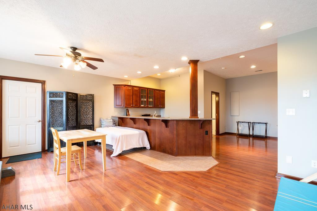 Fox Hollow - Residential