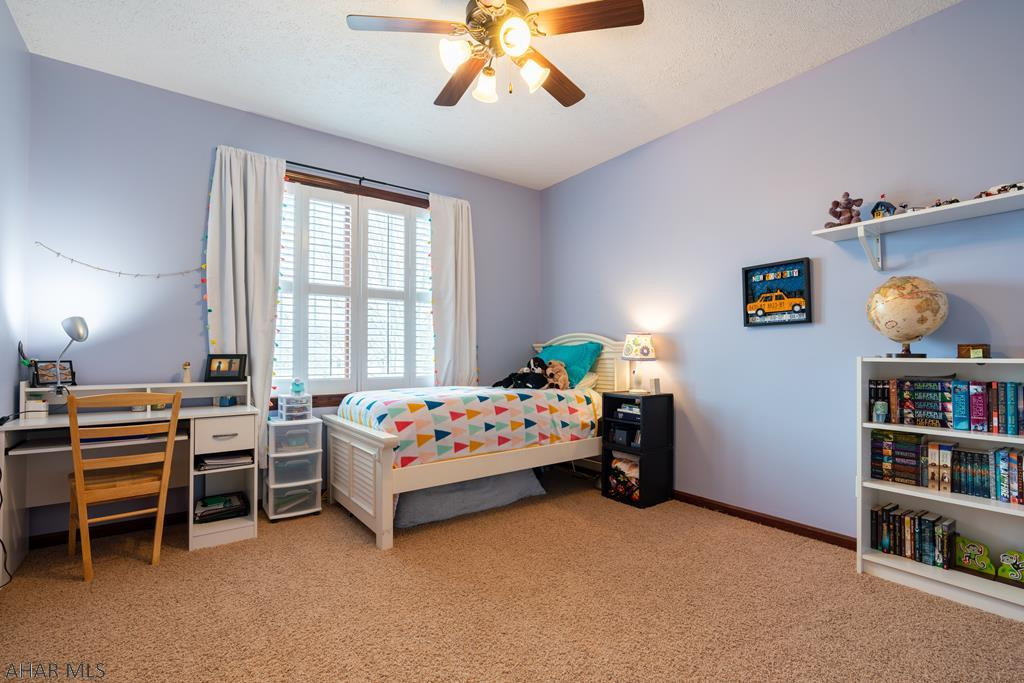 Fox Hollow - Residential