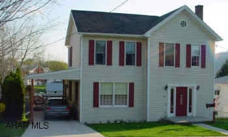 Two story, 3 bedroom. 2.5 baths in the borough of Roaring Spring. One car garage with workshop. Carport. New sunroom. Finished basement.  Two story, 3 bedroom. 2.5 baths in the borough of Roaring Spring. One car garage with workshop. Carport. New sunroom. Finished basement.