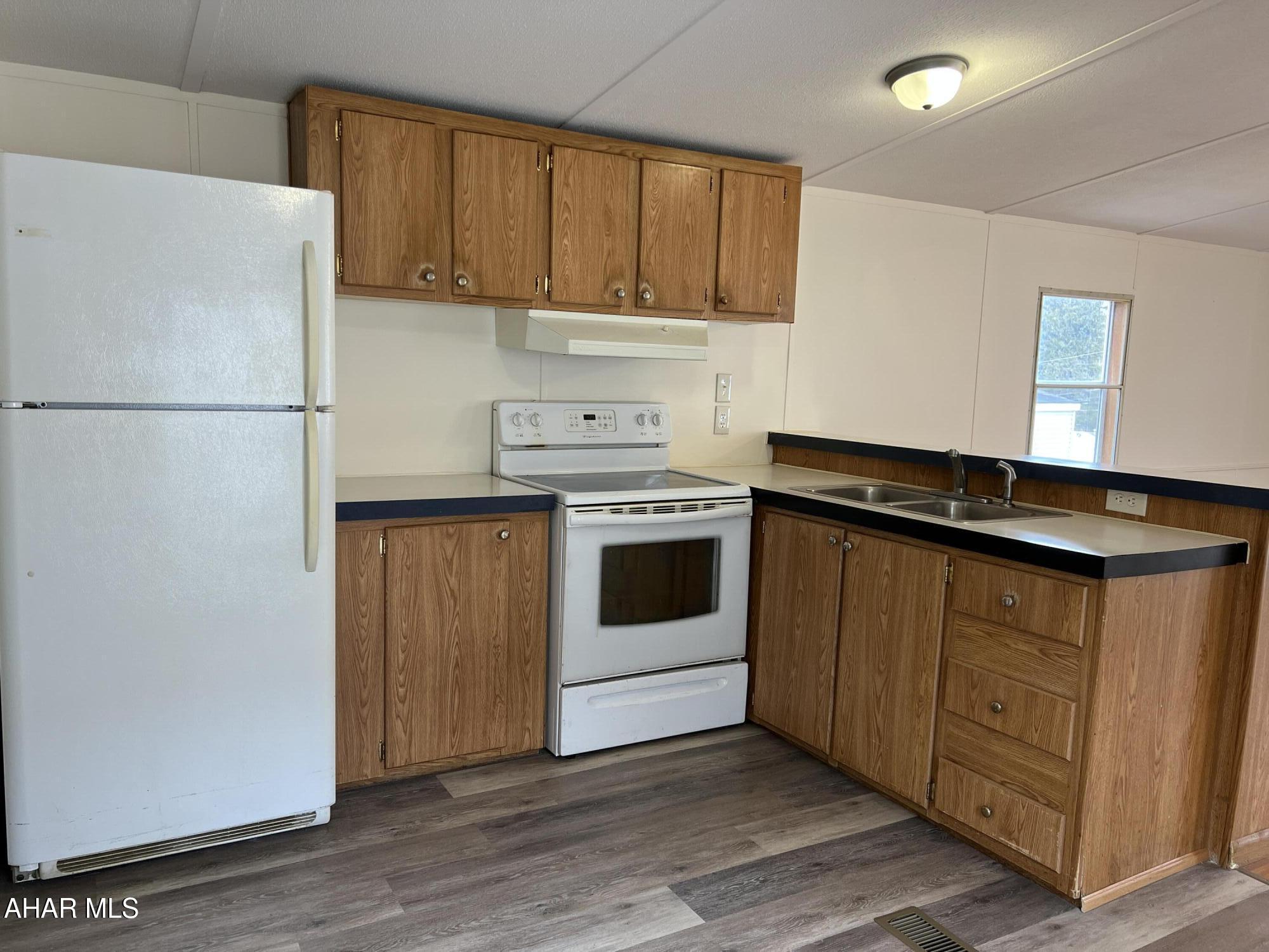 Pine Croft - Residential