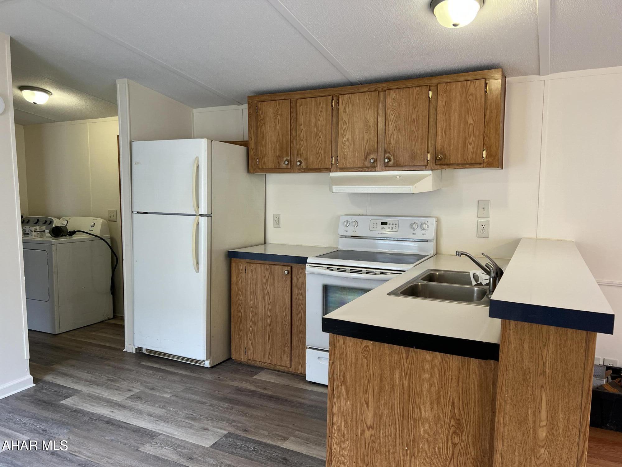 Pine Croft - Residential