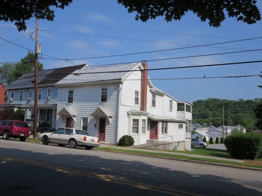 Two story duplex (both units currently rented) located in Bedford Borough. Just 2 blocks from Historic Downtown Bedford shops, restaurant, etc. At this price this is definitely a smart investment with good income possibilities.