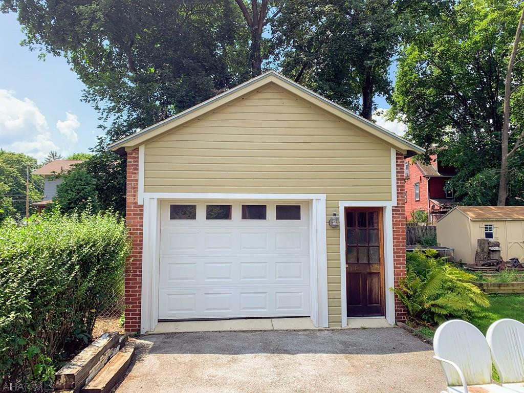 Llyswen - Residential